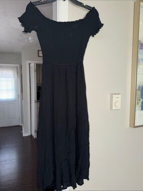 Hollister Black One-Shoulder Maxi Dress